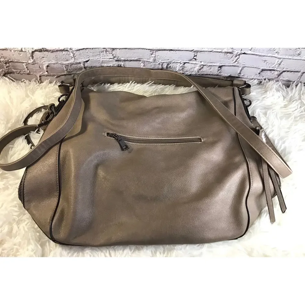 Realer Fawn Hobo Bucket Bag